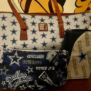 Dooney & Bourke Dallas Cowboys tote w/custom cosmetic bag & wallet